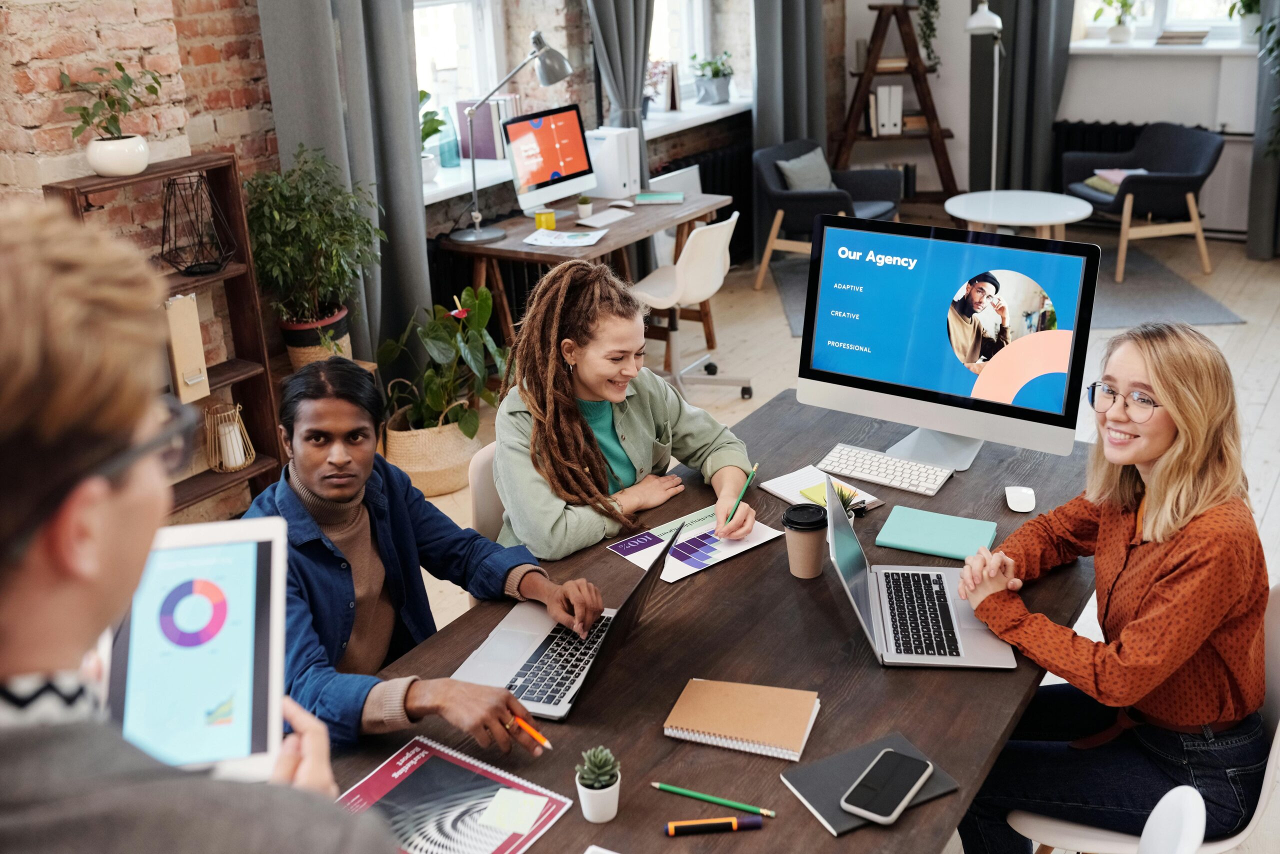 How a Digital Marketing Agency Helps Startups in 2026
